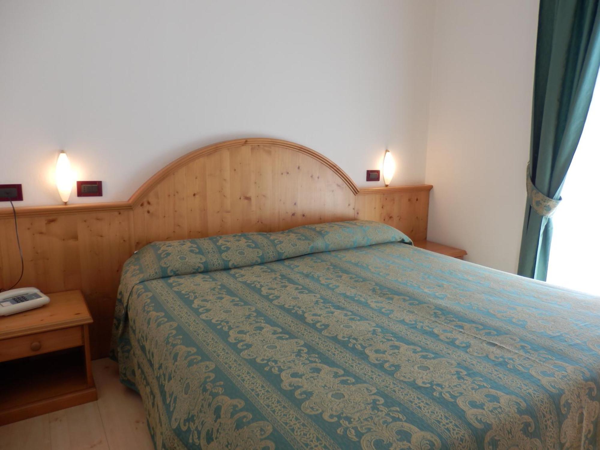 Hotel Dolomiti Vattaro Camera foto